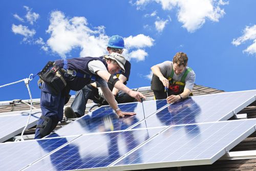 Každý provozovatel solárních panelů platí 8,50 Kč/kg za likvidaci.
